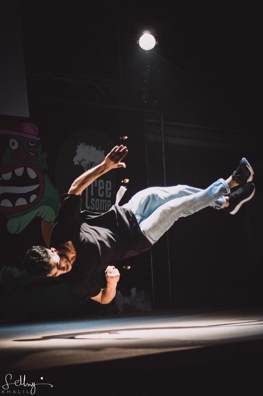 Break Dancers (1)