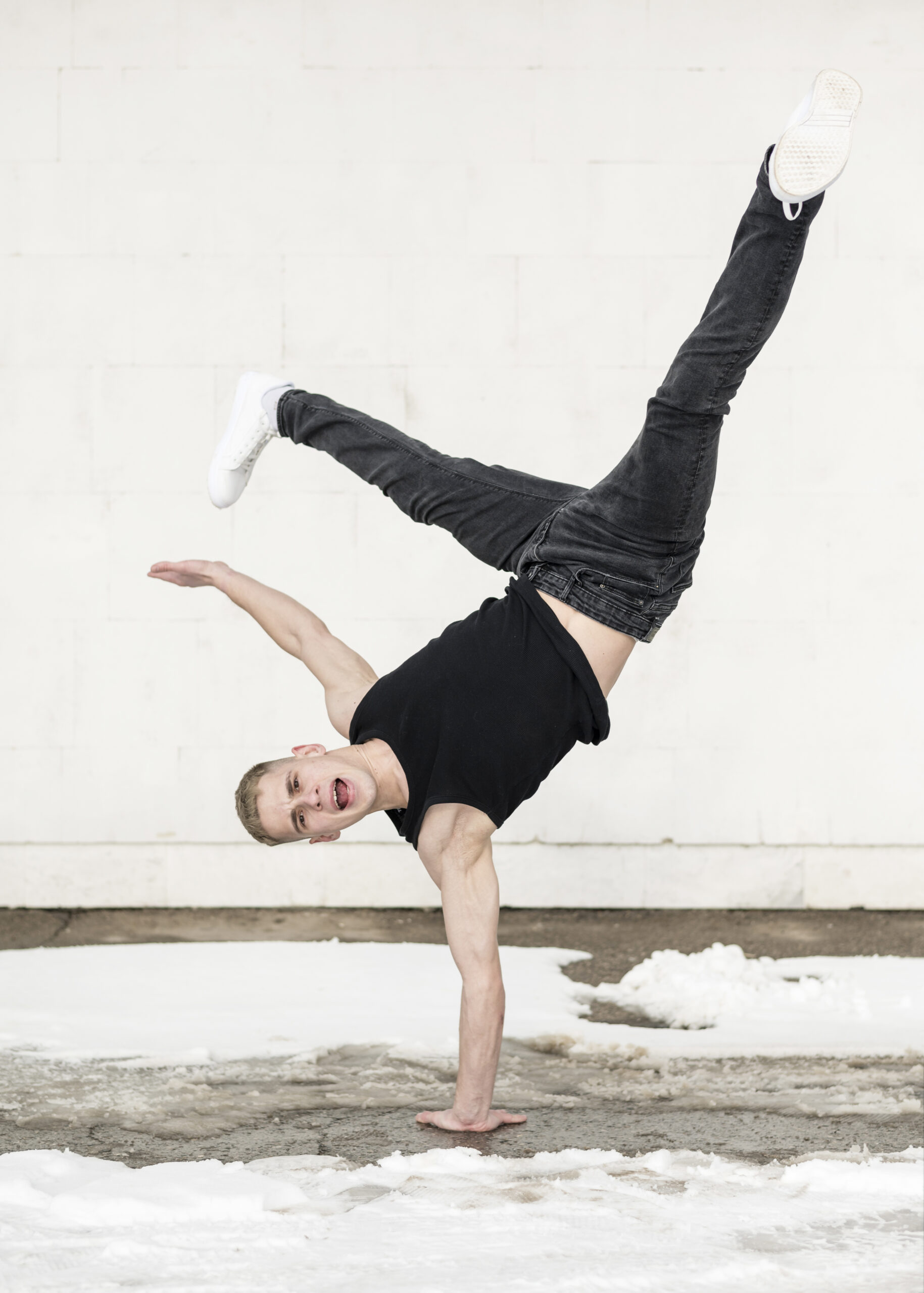 Break Dancers (4)