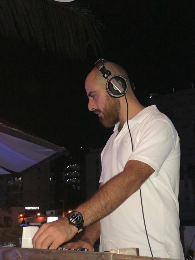 DJ (13)