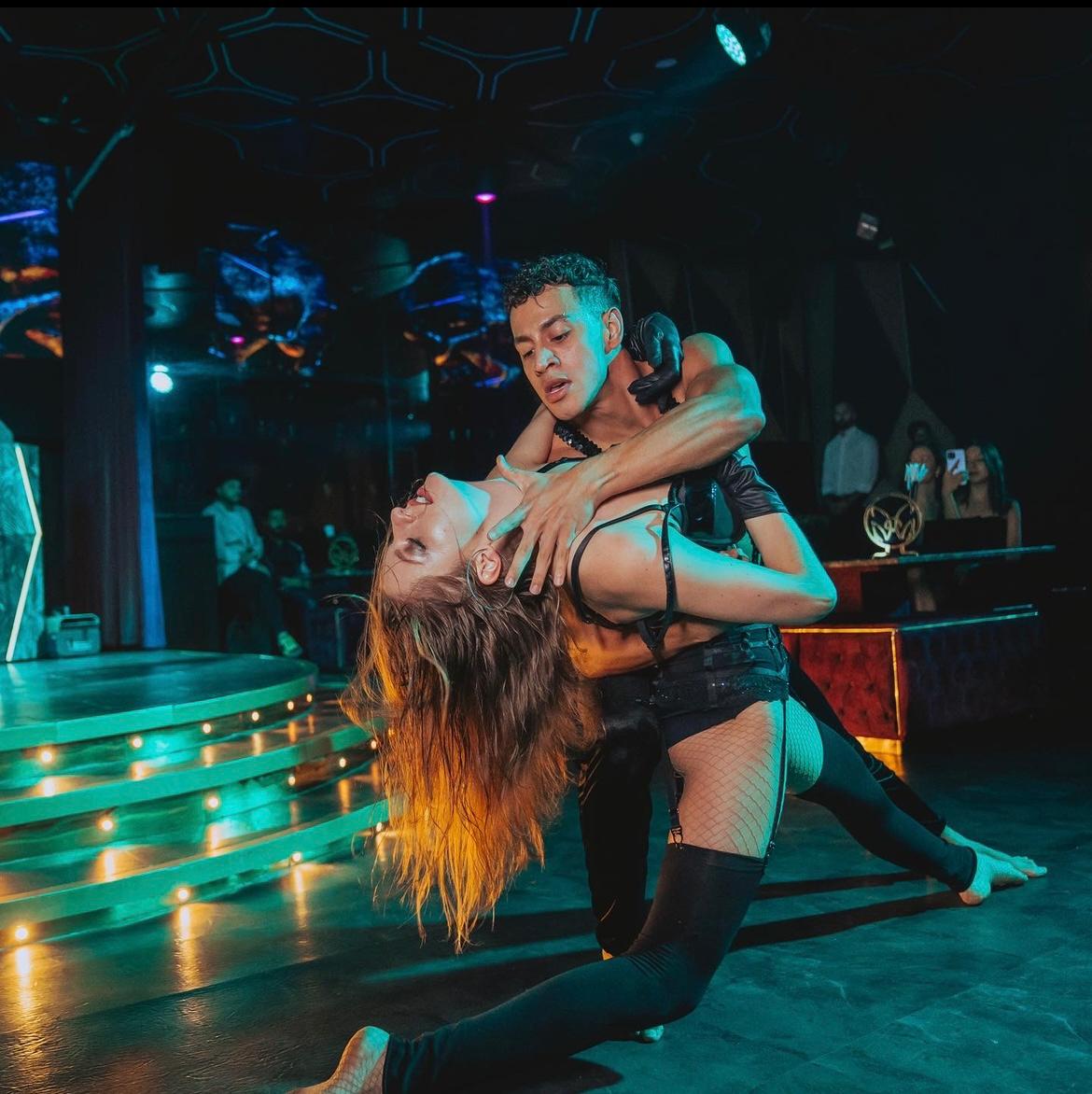 Go Go Dancers (6)