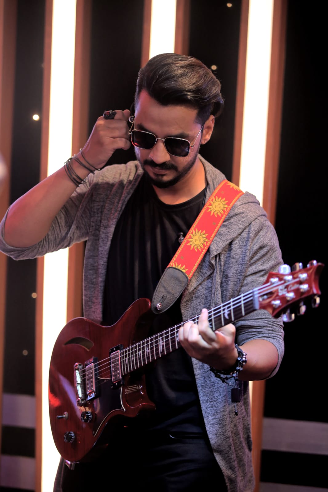 Guitarist (2)