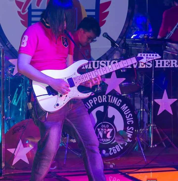 Guitarist (5)
