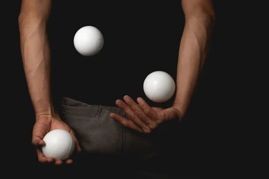 Juggling Show (1)