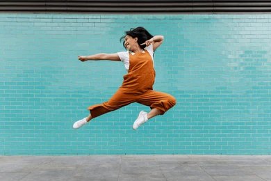 Jumping Dancers (5)