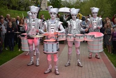 LED Drummers (6)