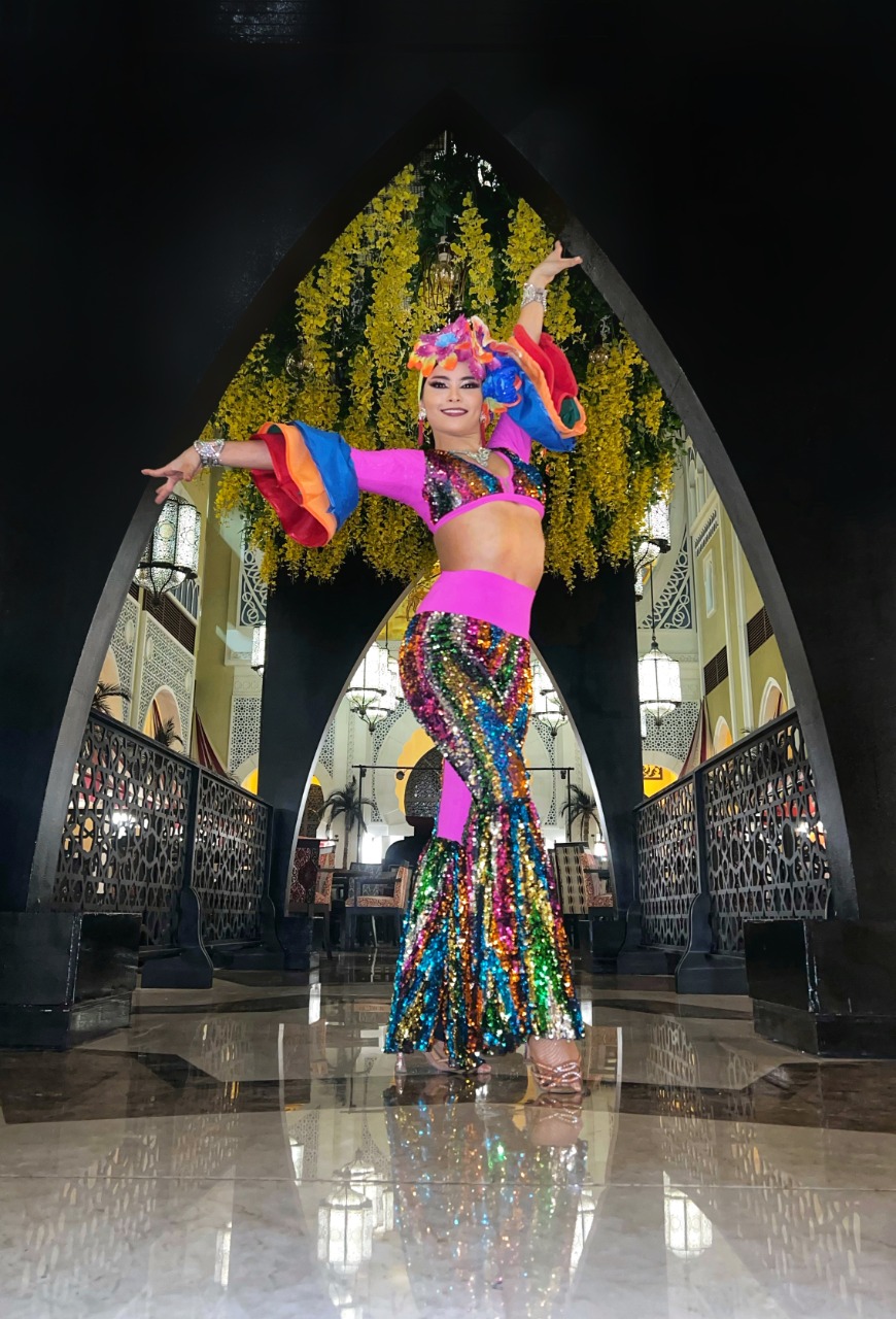 Latin Dancers (1)