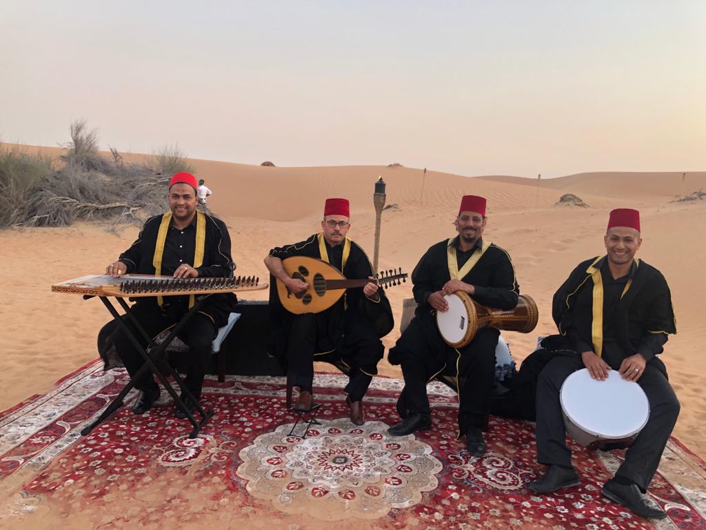 Oud Player (1)