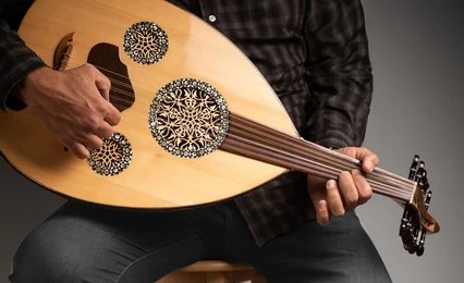 Oud Player (4)