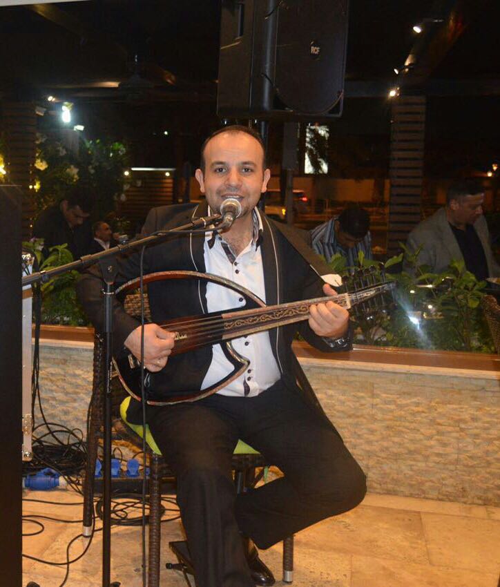 Oud Player (8)