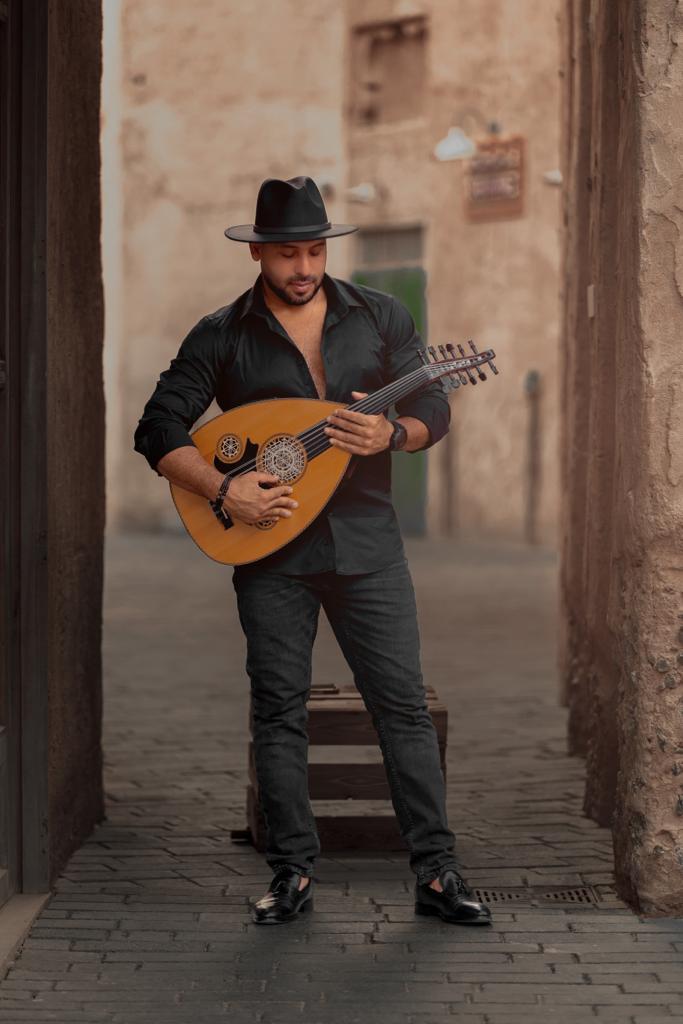 Oud Player (9)