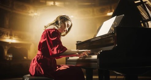 Pianist (2)