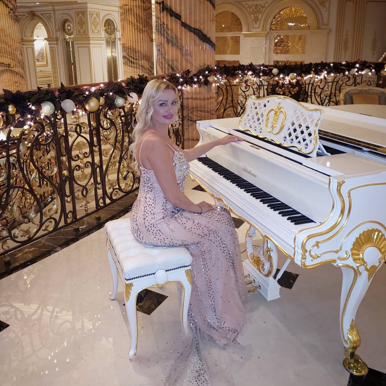 Pianist (6)
