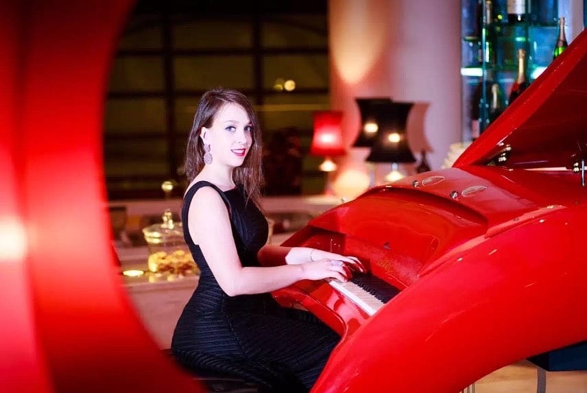 Pianist (8)