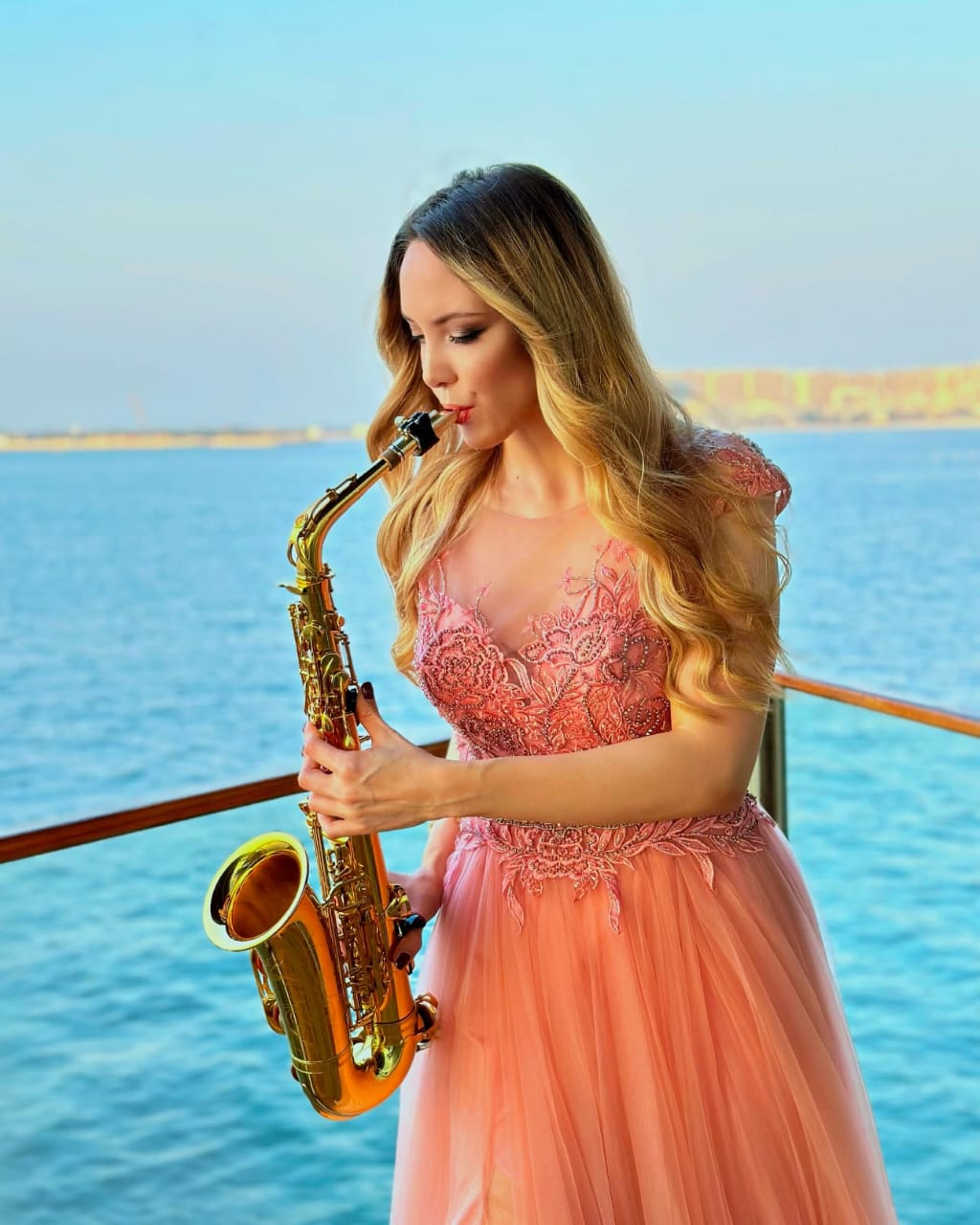 Saxophonist (11)