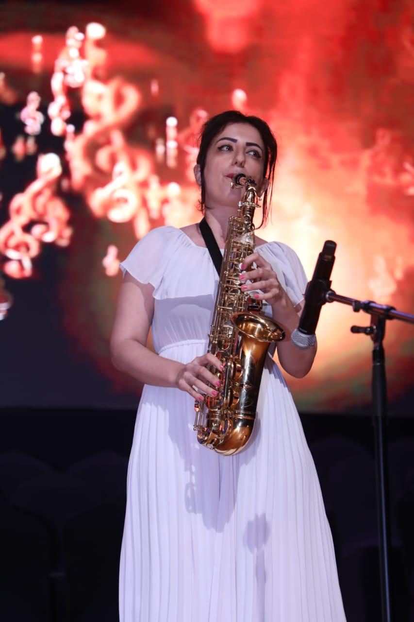 Saxophonist (5)