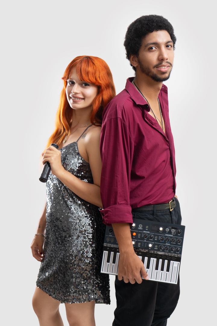Singers (3)