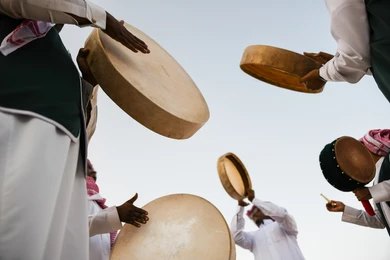 UAE Traditional Dancers (3)