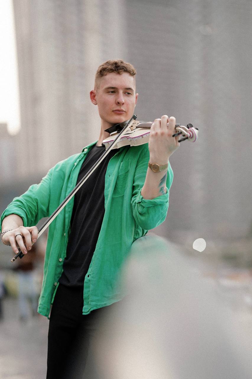 Violinist (15)