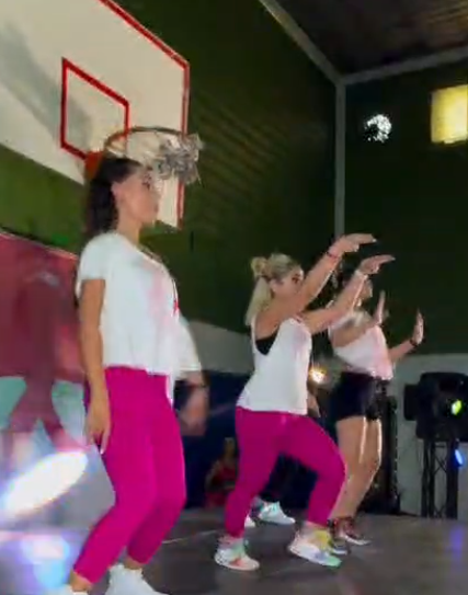 Zumba Dancers (4)